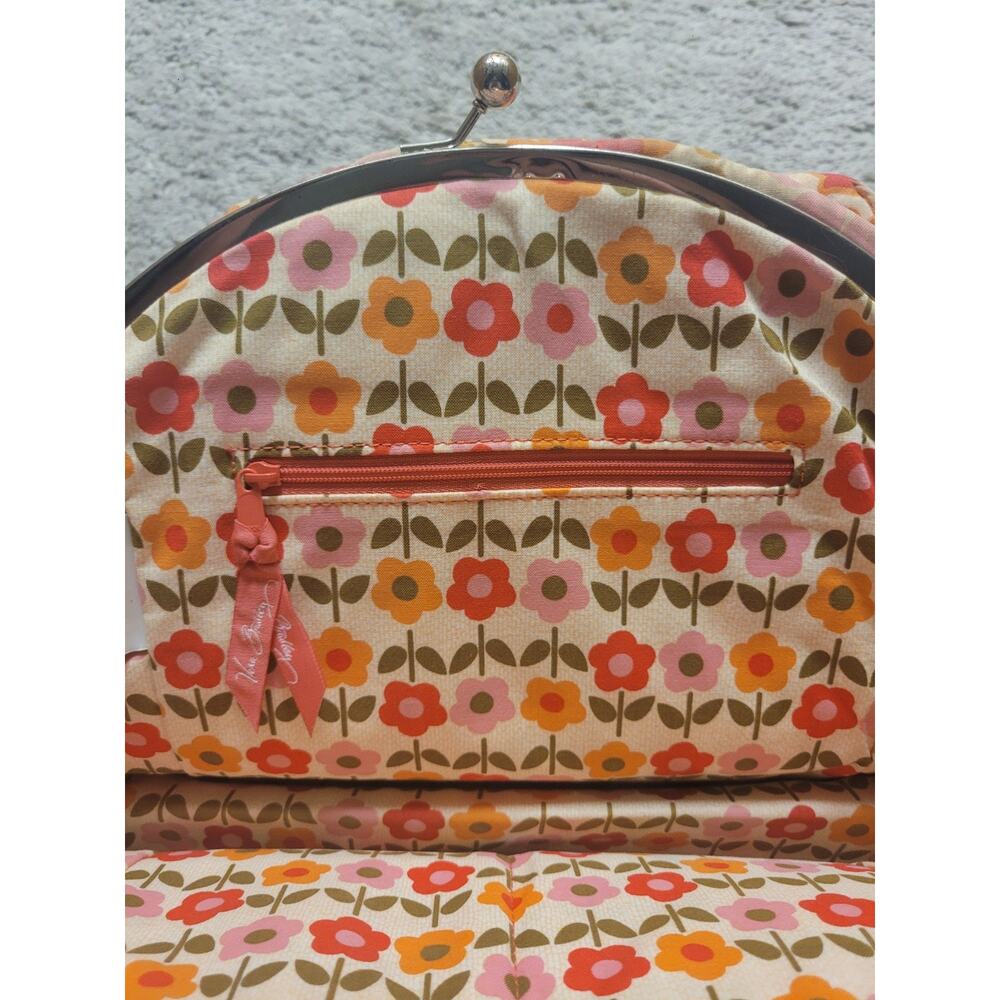Vera Bradley Eloise Shoulder Bag Folkloric Floral Kiss Lock Retired Pattern - Picture 8 of 11